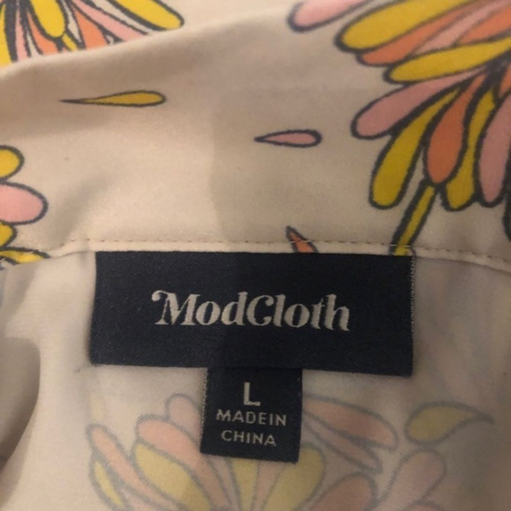Modcloth 70's Inspired Floral Long Sleeve Button Down Blouse with Bow Tie Detail - Picture 3 of 6